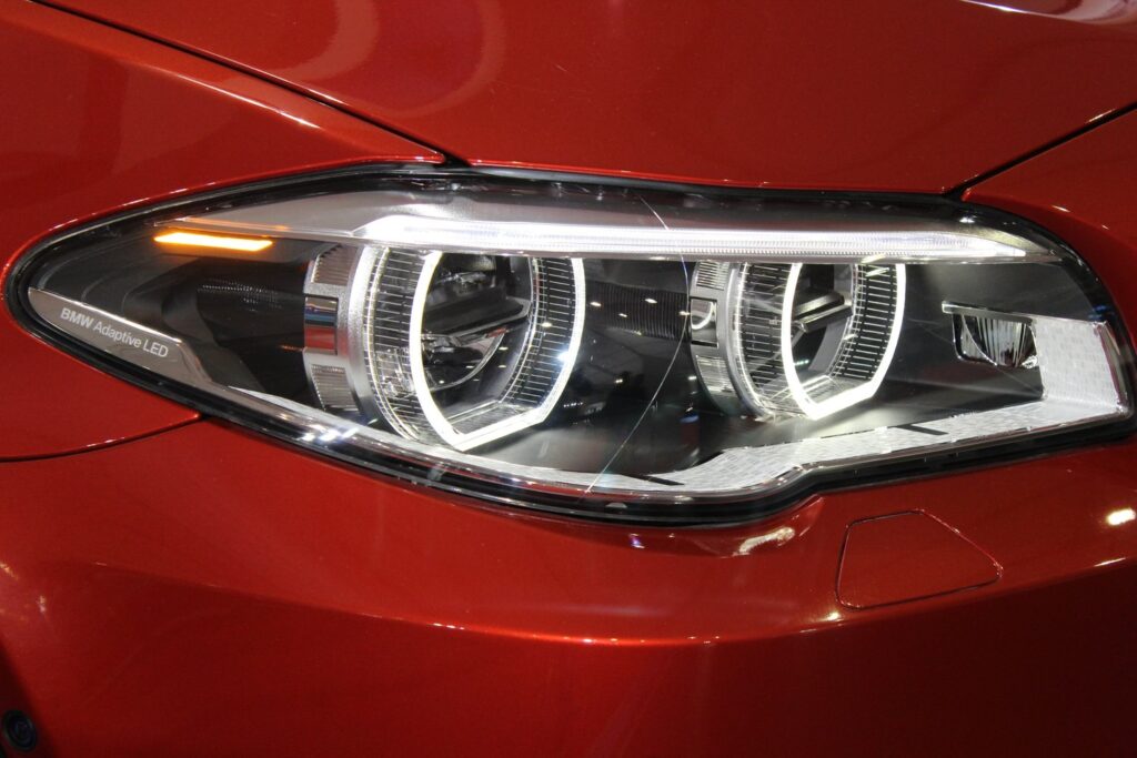 5 Things to Confirm Your Car Needs Headlight Restoration